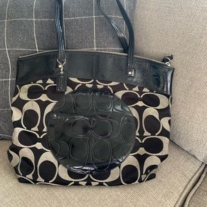 Coach purse—in great condition!